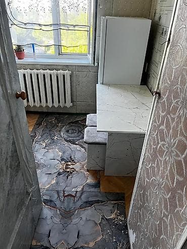 Недвижимость: Сдаю 1 к.кв. по Кольбаева, 4 этаж из 5, балкон, состояние среднее — 4