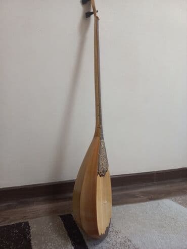 домбра: Домбра казак музыкалык аспабы. чехолу менен. абалы жакшы — 3