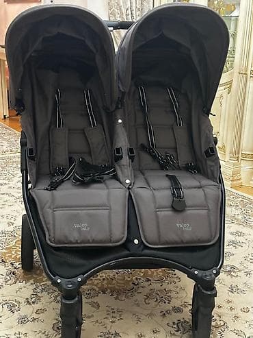 для близняшек: Коляска, цвет - Серебристый, Б/у — 5