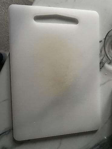 Даром б/у разделочная доска из пластика