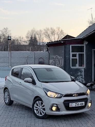 Chevrolet Spark: 2016 г., 1 л, Вариатор, Бензин
