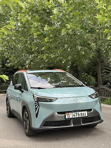 wuling mini ev: GAC Aion Y — полностью электрический компактный кроссовер. Ключевые — 2