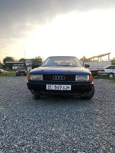 Audi 80: 1988 г., 1.8 л, Механика, Бензин, Седан