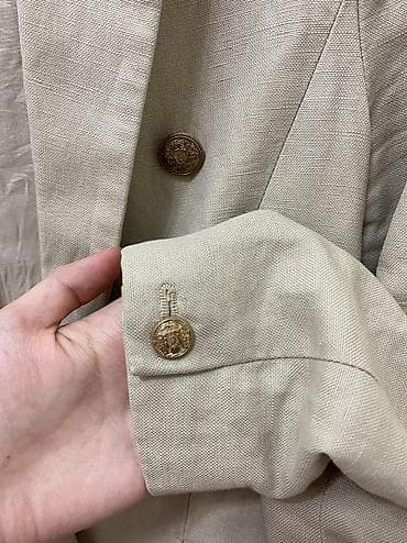 armani code: Пиджак необычного бежевого цвета, отлично подойдет как и для носки в — 2