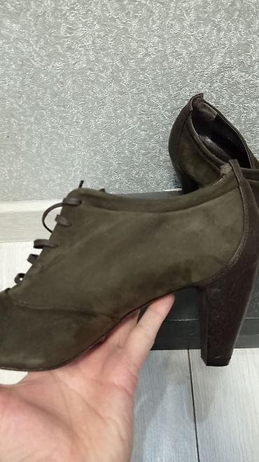 labubu бишкек: Женские ботильоны на шнуровке. - Материал: натуральная замша; задник — 4