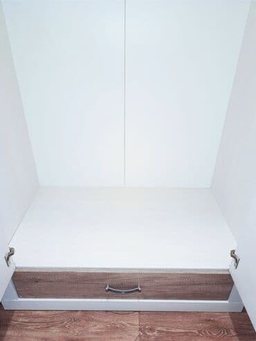 Кийим салуучу шкафтар: Кийим салуучу шкаф, Колдонулган, Түз — 7