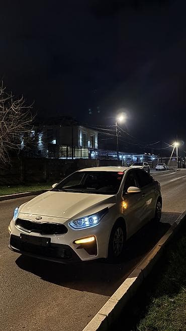 lada vesta: Kia K3: 2020 г., 1.6 л, Вариатор, Бензин, Седан — 3