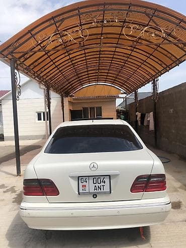 2 8: Mercedes-Benz E-Class: 2003 г., 3 л, Автомат, Бензин, Седан — 2