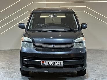 дверные обшивки гольф 2: Toyota Voxy: 2003 г., 2 л, Автомат, Бензин, Минивэн — 2