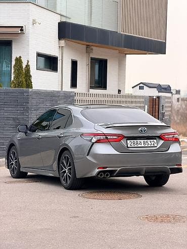 lexus gs: Toyota Camry: 2022 г., 2.5 л, Автомат, Гибрид, Седан — 5