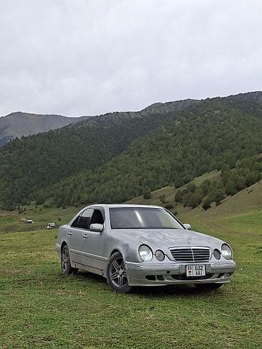 Mercedes-Benz E-Class: 2001 г., Автомат, Седан — 1