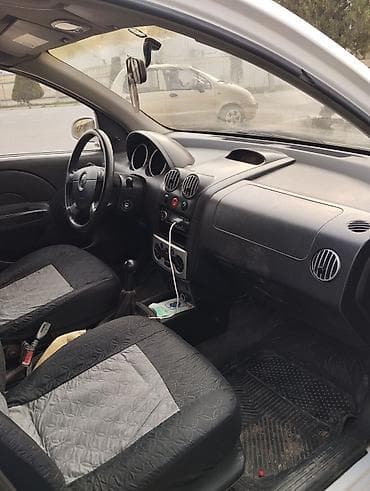 chevrolet taho: Daewoo Kalos: 2005 г., 1.2 л, Ручные, Бензин, Хэтчбэк — 3