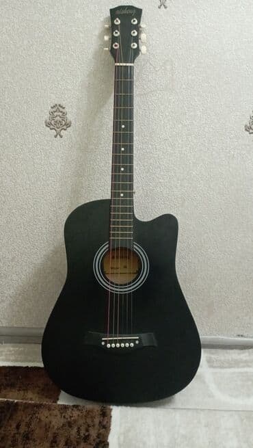 полуакустическая электрогитара: Гитара акустическая,38размер . В отличном состоянии, никаких дефектов — 1