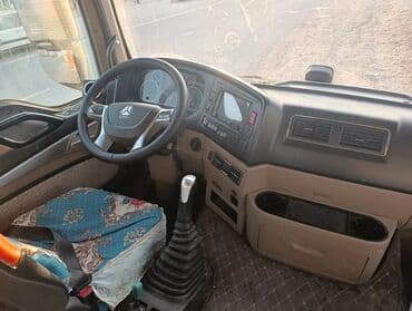 bmw e 28: Тягач, Howo, 2021 г. — 5