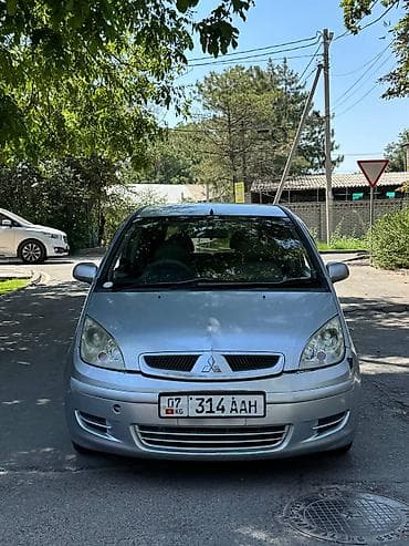 обменяю на: Mitsubishi Colt: 2003 г., 1.3 л, Вариатор, Бензин, Хэтчбэк — 3