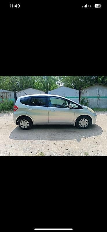 Haima: Honda Fit: 2010 г., 1.5 л, Вариатор, Бензин, Хэтчбэк at lalafo.kg — 3 Haima: Honda Fit: 2010 г., 1.5 л, Вариатор, Бензин, Хэтчбэк — 3