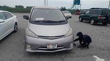 Toyota Estima: 2003 г., 3 л, Автомат, Бензин, Минивэн