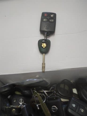 пропис: Ремонт чип ключей Ремонт ключей Изготовление ключей Потерял ключи — 16