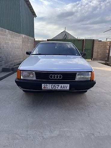 Audi 100: 1990 г., 1.8 л, Ручные, Бензин, Седан