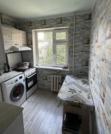 верхний жал: 3 комнаты, 62 м², 104 серия, 3 этаж — 6