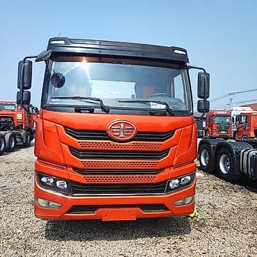 тягач голова: Тягач, Shacman — 3