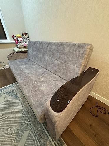 Прямой диван