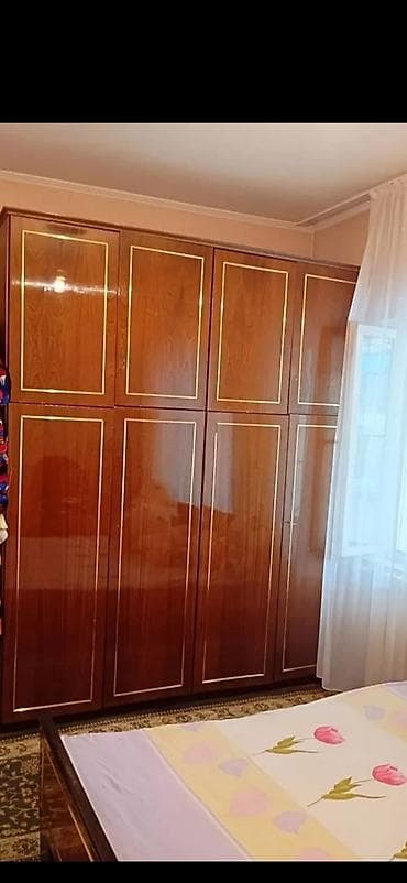 Дома: 65 м², 3 комнаты, Забор, огорожен — 3