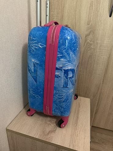 Чемоданы: Чемодан, Б/у, Материал: Пластик, Маленький (до 40 л), Твердый корпус — 2