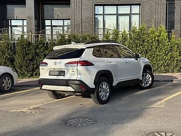 coroll: Toyota Corolla Cross: 2023 г., 2 л, Автомат, Бензин, Кроссовер — 4