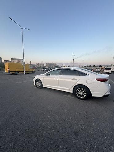 Продажа авто: Hyundai Sonata: 2022 г., 2 л, Автомат, Бензин, Седан — 2