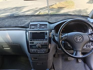 2 8: Toyota Ipsum: 2002 г., 2.4 л, Автомат, Бензин, Минивэн — 2