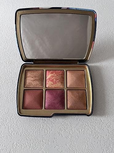 сколько стоит кукла лабубу: Оригинал . Новая ! Палетка для лица Hourglass Ambient Lighting Edit — 2