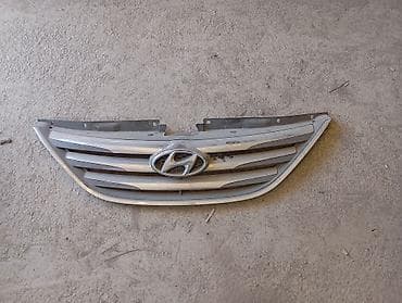 Решетка радиатора Hyundai Б/у, Оригинал at lalafo.kg Решетка радиатора Hyundai Б/у, Оригинал