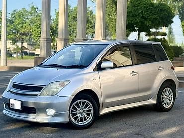 Унаа сатуу: Toyota Ist: 2003 г., 1.3 л, Автомат, Бензин, Хетчбек — 1