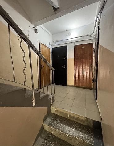 osh flat: 3 комнаты, 56 м², Центральная мечеть Хрущевка, 1 этаж — 9