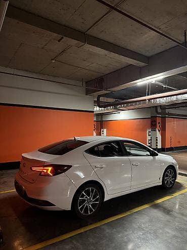 аванто: Hyundai Avante: 2018 г., 1.6 л, Автомат, Бензин — 4