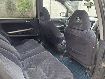 хонда стрим 2003: Honda Stream: 2001 г., 2 л, Автомат, Бензин, Универсал — 5