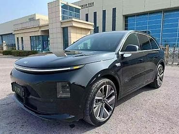model y: Lixiang L6: 2025 г., Автомат, Гибрид, Кроссовер — 1