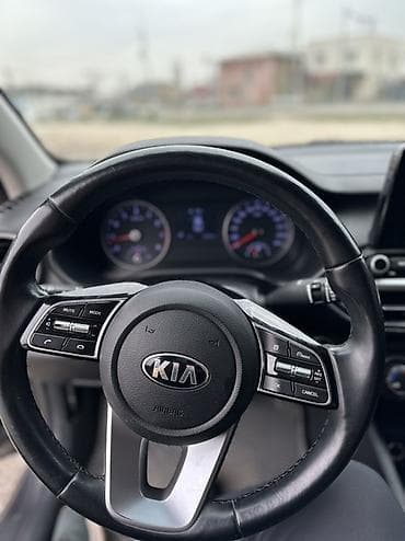 Транспорт: Kia K3: 2020 г., 1.6 л, Вариатор, Бензин, Седан — 10