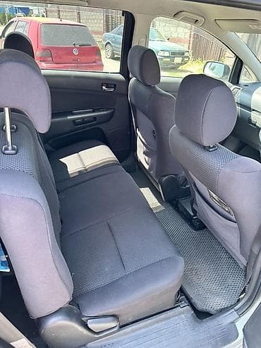 Toyota WISH: 2003 г., 1.8 л, Автомат, Бензин, Универсал — 8