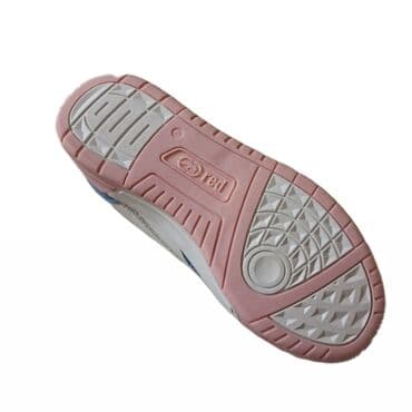 фирменные красовки: Кросовки новые. Привезены из штатов. Фирменные не подошол размер — 3