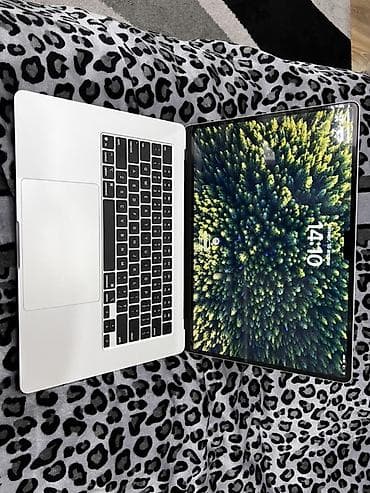 Apple MacBook (серебристый алюминиевый корпус) обклеен 360 пленкой