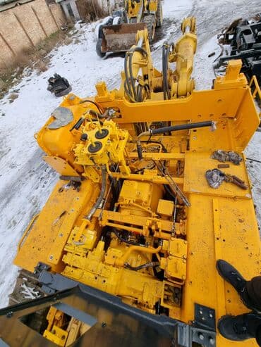 покрышка на погрузчик цена: Бульдозер, Shantui, 2006 г., Гусеничный — 15