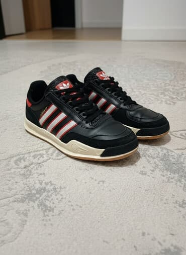 Кроссовки Adidas Originals 40 размер - Модель: низкие кеды с