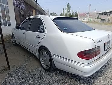 v class аренда: Mercedes-Benz E-Class: 1998 г., Автомат, Бензин, Седан — 4