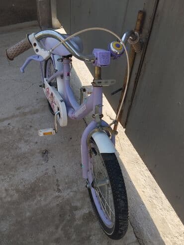 универсальные трехколесные коляски: Детский велосипед для девочки фиолетового цвета с изображением — 2