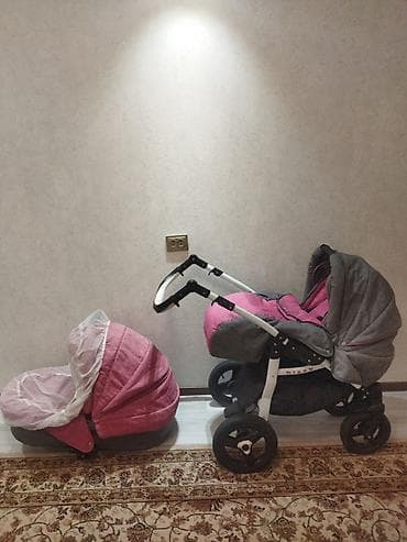 детские коляски фирмы geoby: Коляска, цвет - Розовый, Б/у — 2