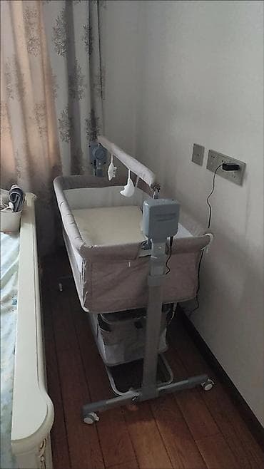 Балдар үчүн кошумча коюлган керебет, Жаңы, Дөңгөлөктүү, түсү - Боз — 4