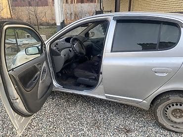 авто с последующим выкупом бишкек саната: Toyota Yaris: 2003 г., 0.1 л, Механика, Бензин, Хэтчбэк — 1