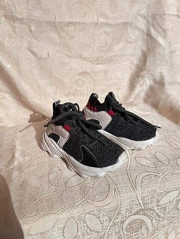 Бөбөктөр үчүн топтомдор: Детские кроссовки, несколько моделей и расцветок. - Черные с синими — 2